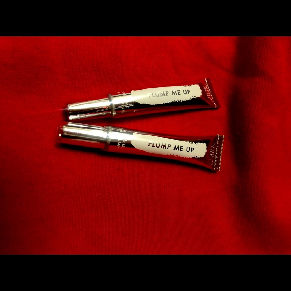 Lip gloss clear